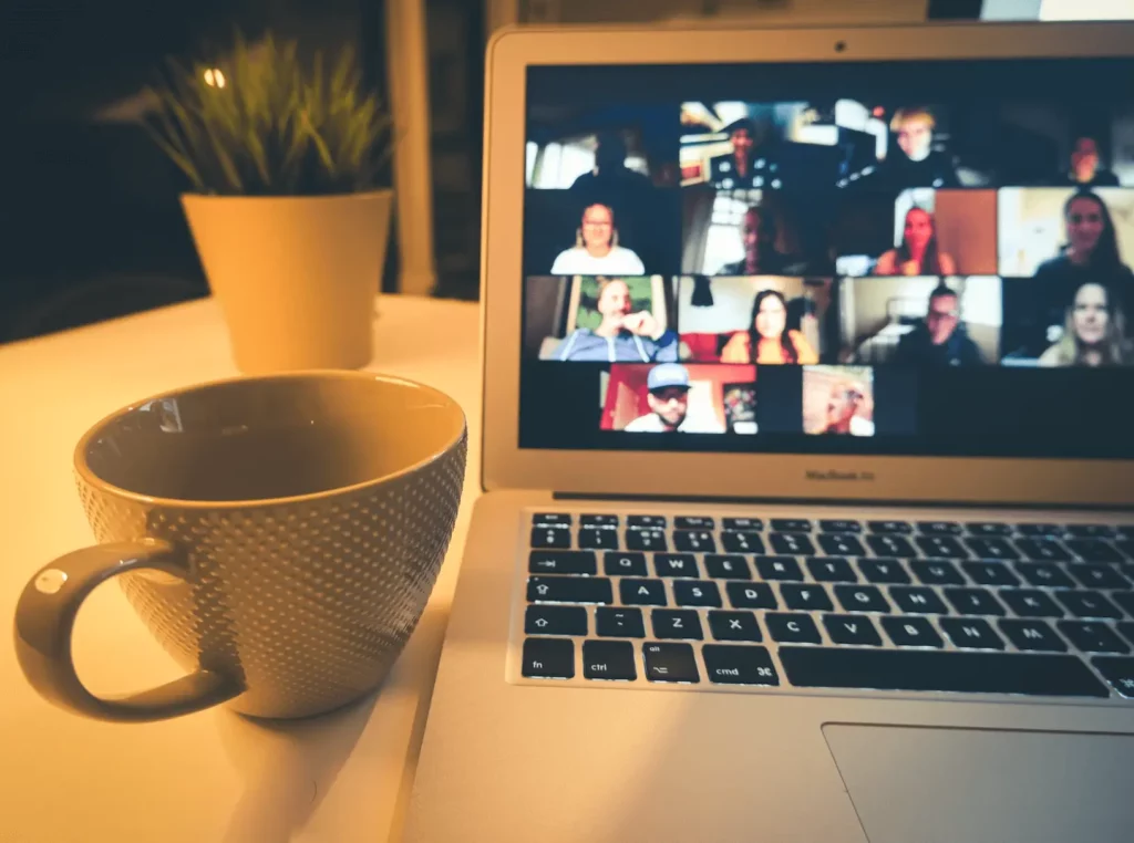 Remote Teams - Pros and Cons